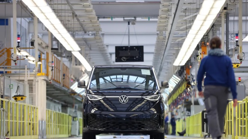Porsche yöneticisinden Volkswagen’e maliyetleri hızla düşürme çağrısı