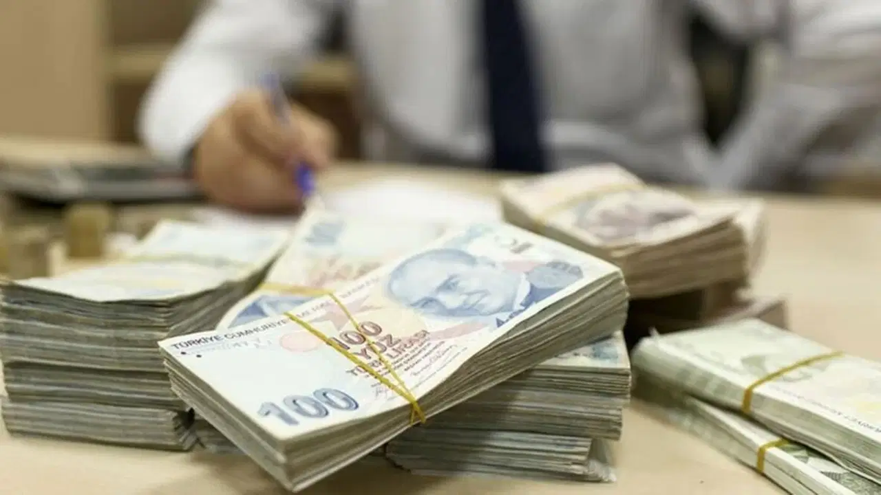 Maaş politikasında yeni dönem başlıyor: Eşit zam dönemi resmen sona eriyor