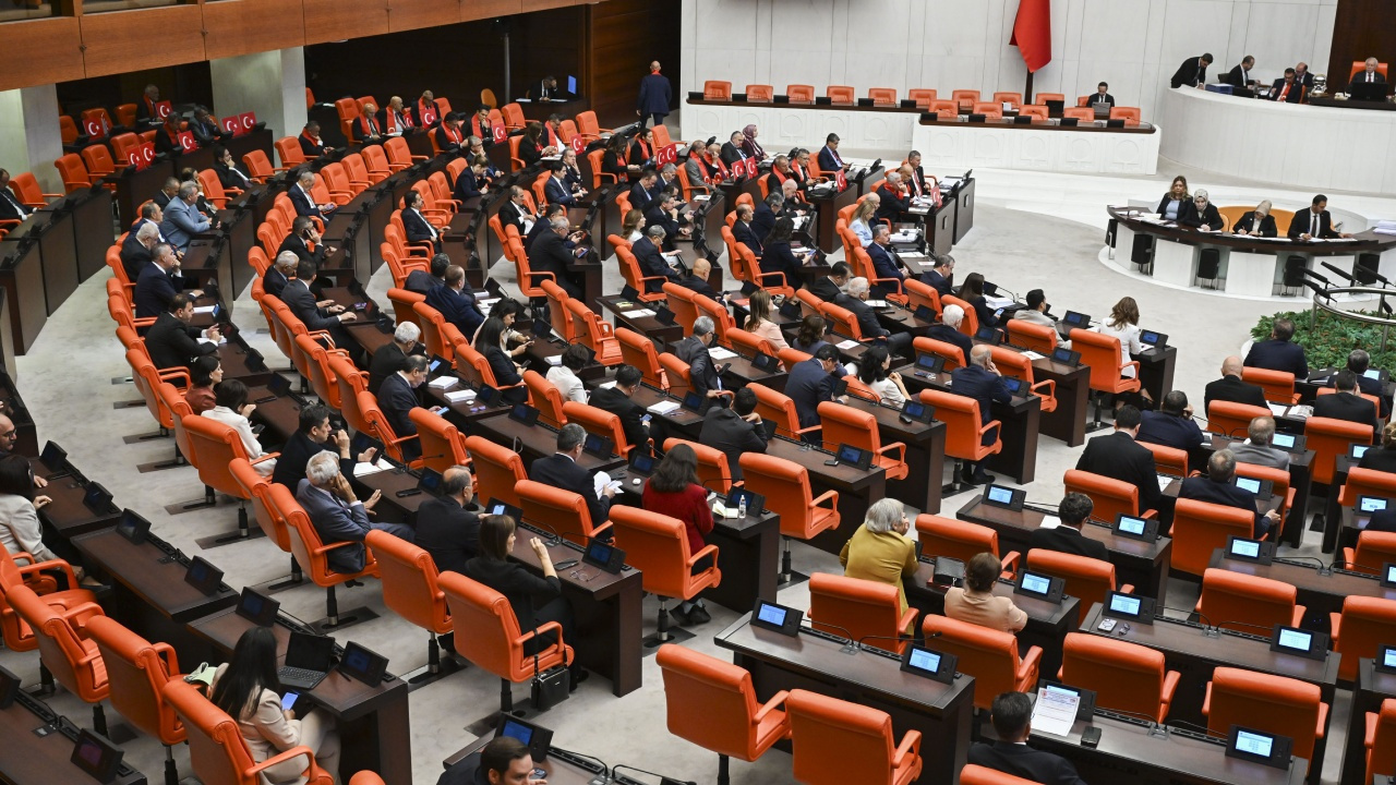 AKP’li vekiller evet dedikleri süreç yasasından habersiz: Bilmediklerini sordular