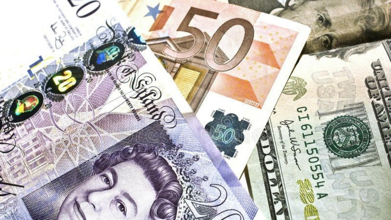 Kurlar alev aldı: Dolar, euro ve sterlin aynı anda tarihin en yüksek seviyesini gördü